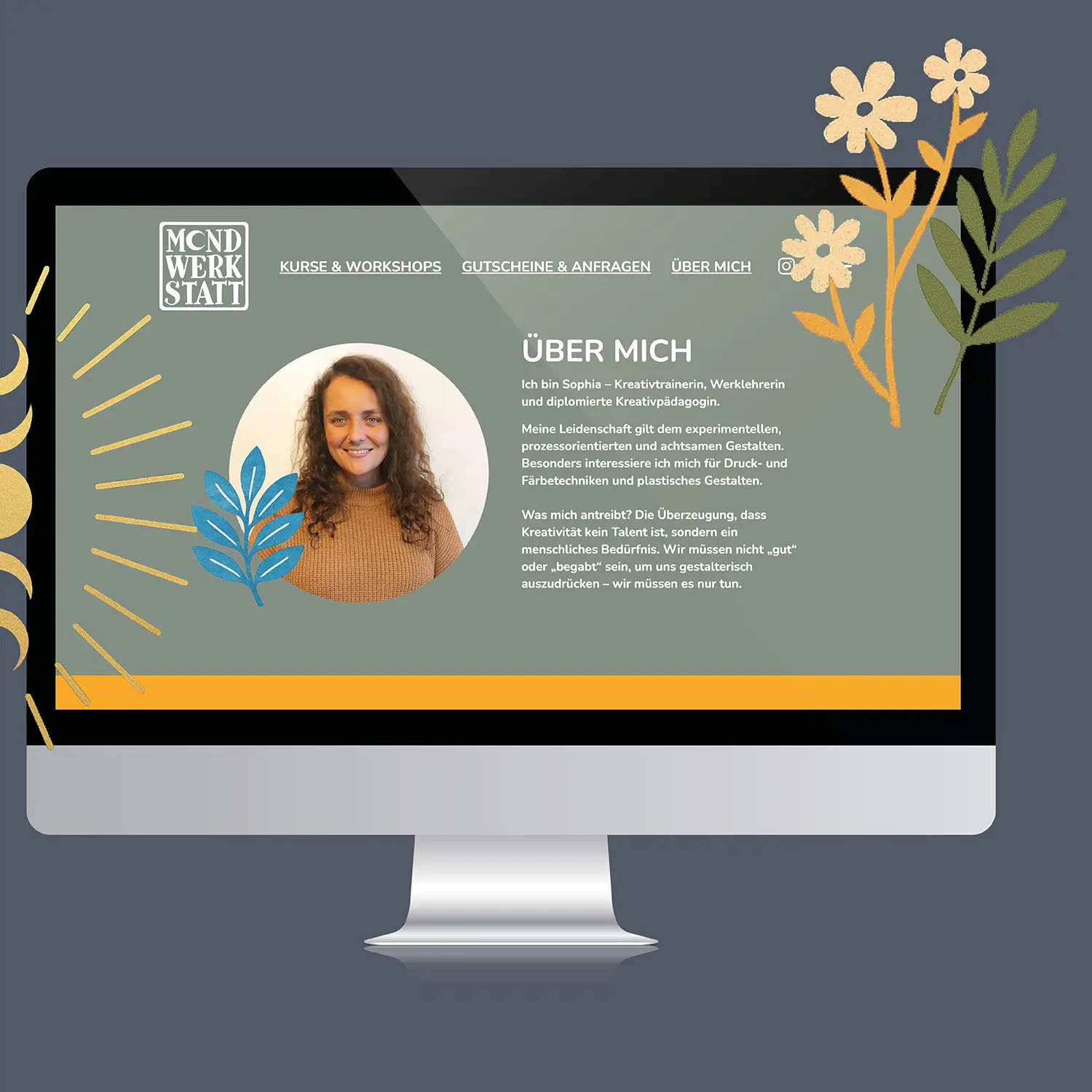 Websiteansicht in einem PC auf blauem Hintergrund